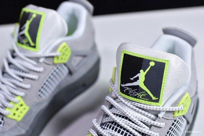 Kicktheory CT5342-007 Neon Air Jordan SE 4 0801